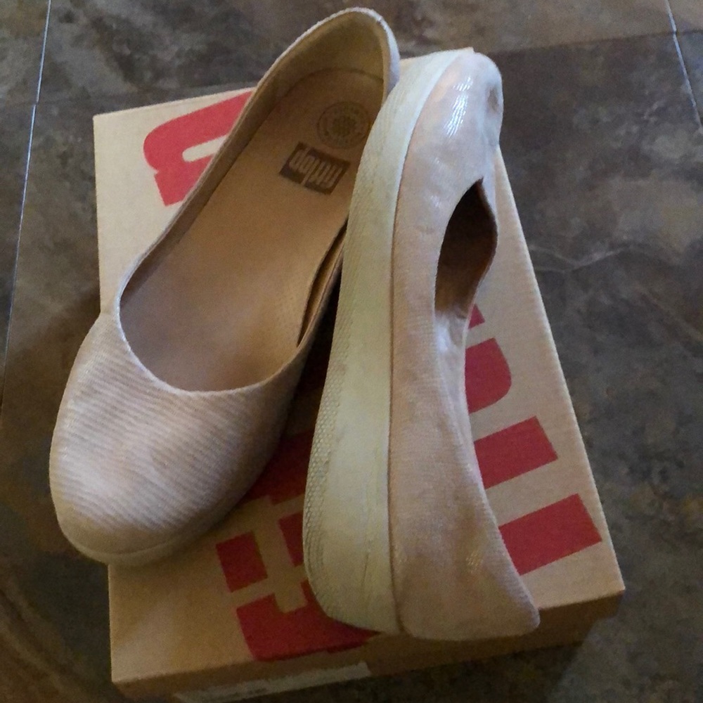 Shoes - Picture 2 of 2